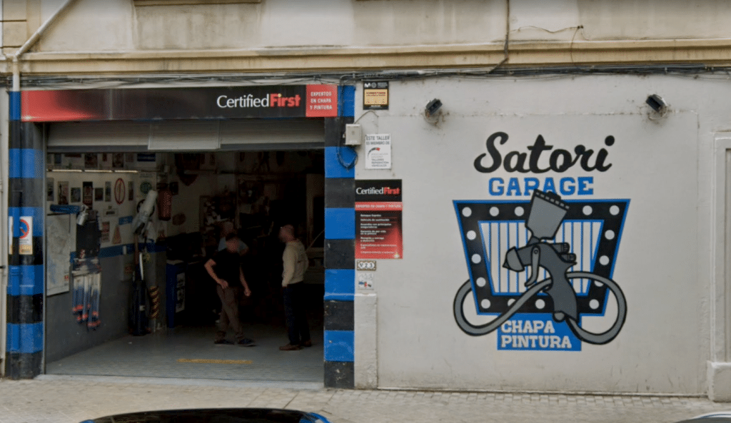 exterior taller Satori